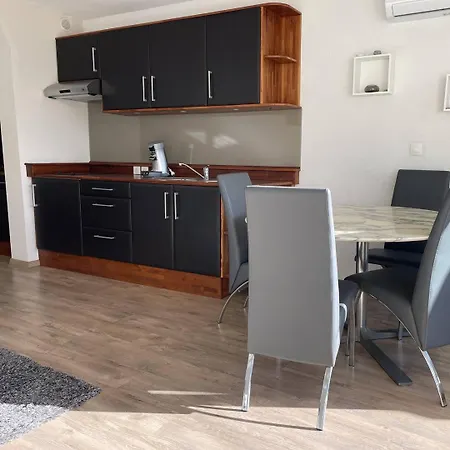 Graphik - Heliopolis C 74 - Luxe - 2 Personnes * Agde