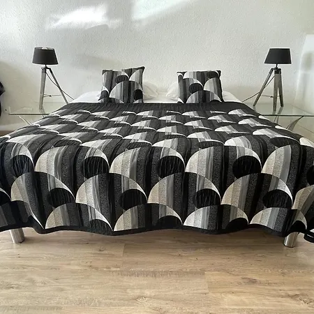 Apartmán Graphik - Heliopolis C 74 - Luxe -by Agn - 2 Personnes *